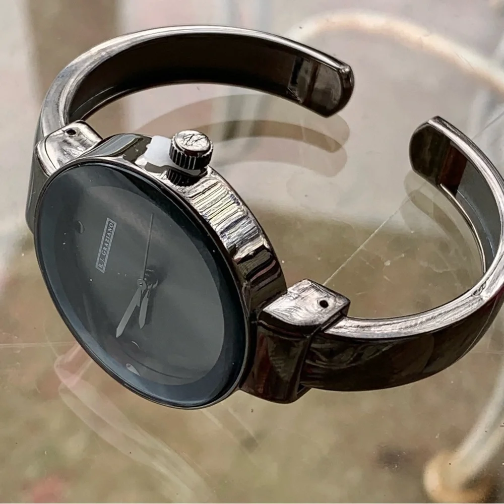 R.J. Graziano Ladies Wristwatch Dark Silver Small Wrist Size